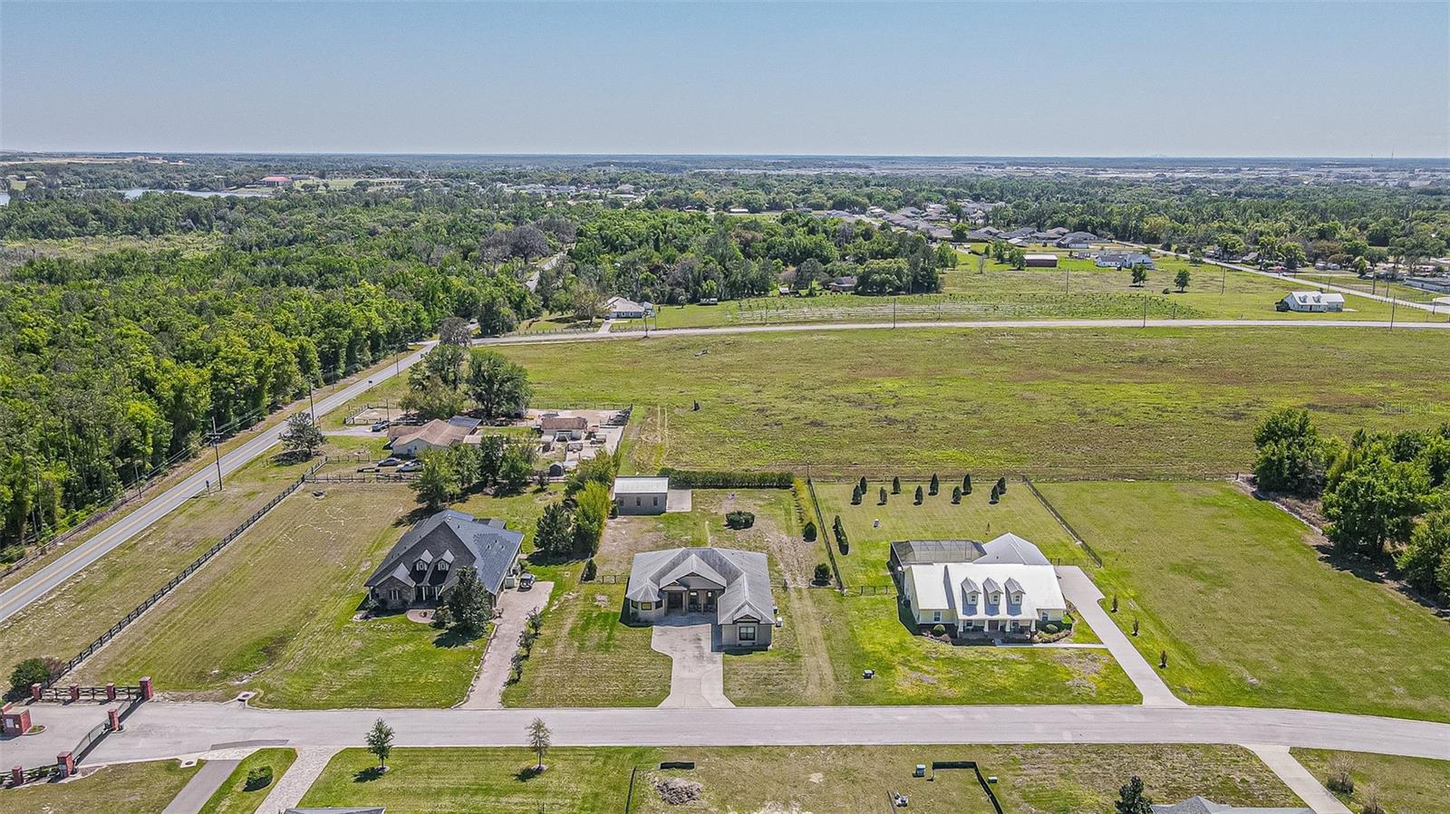 Image 21 of 44 For 32646 Wesley Way