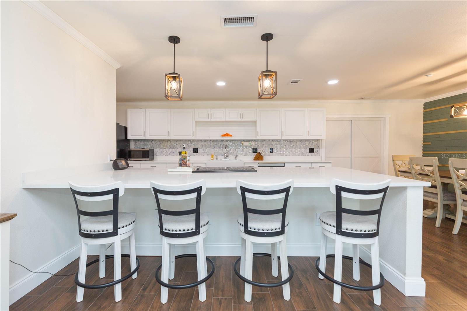 Listing photo id 10 for 7251 Old Pasco Road