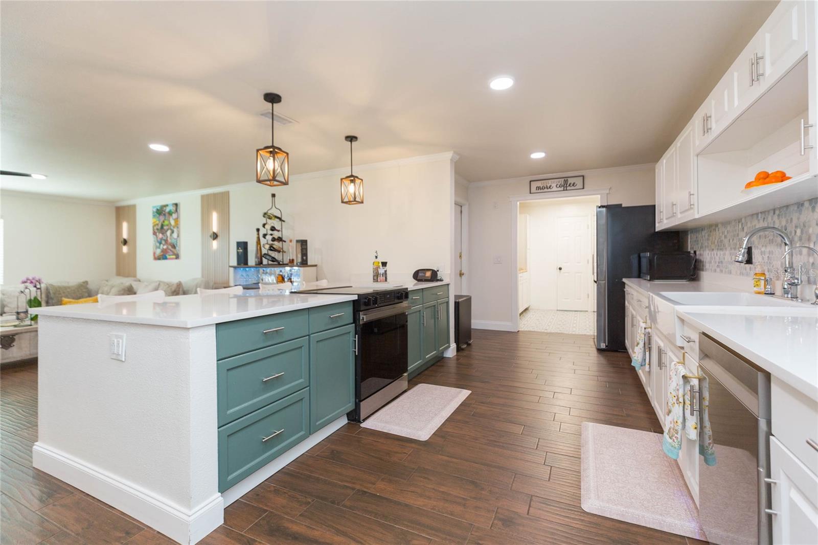 Listing photo id 13 for 7251 Old Pasco Road