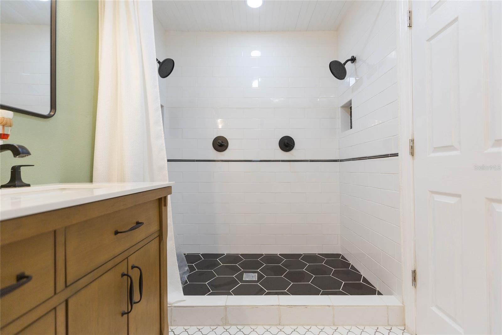 Listing photo id 35 for 7251 Old Pasco Road