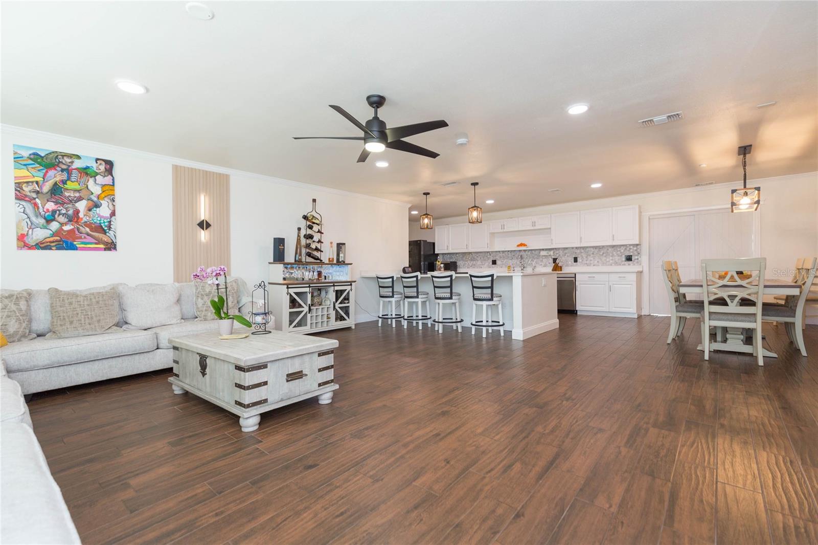 Listing photo id 5 for 7251 Old Pasco Road