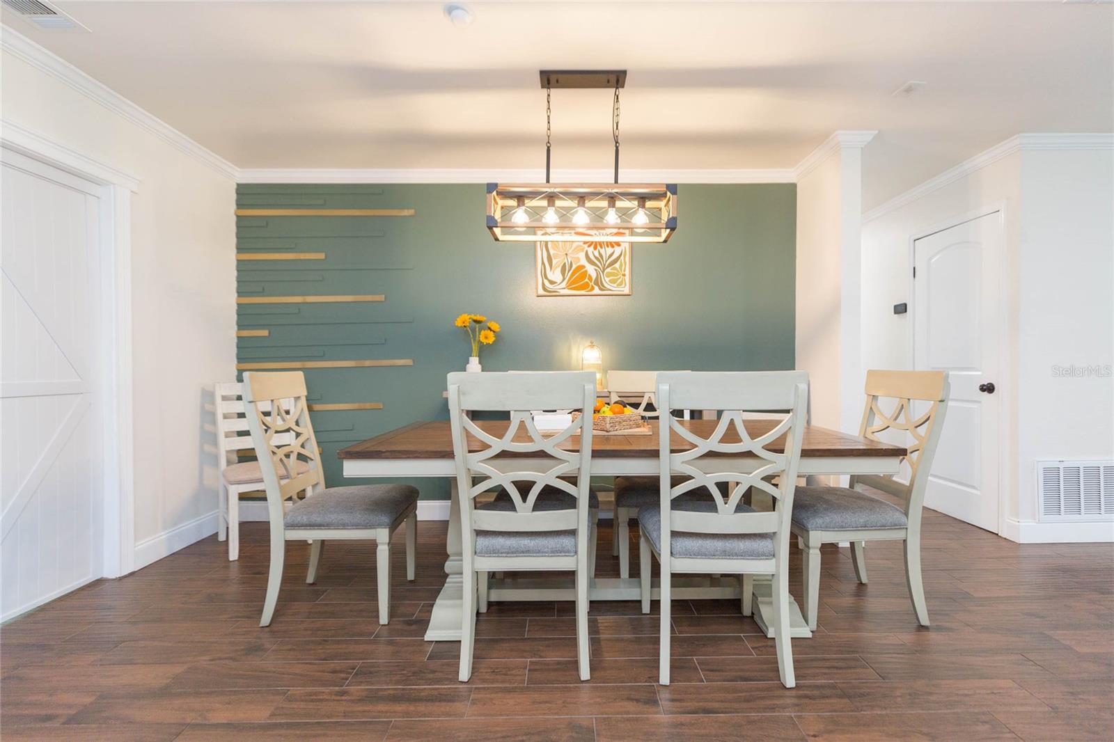 Listing photo id 7 for 7251 Old Pasco Road