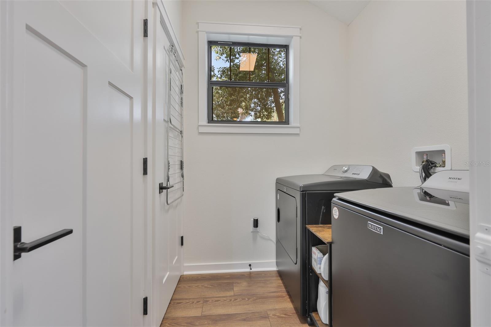 Image 19 of 49 For 1806 Caracas Street