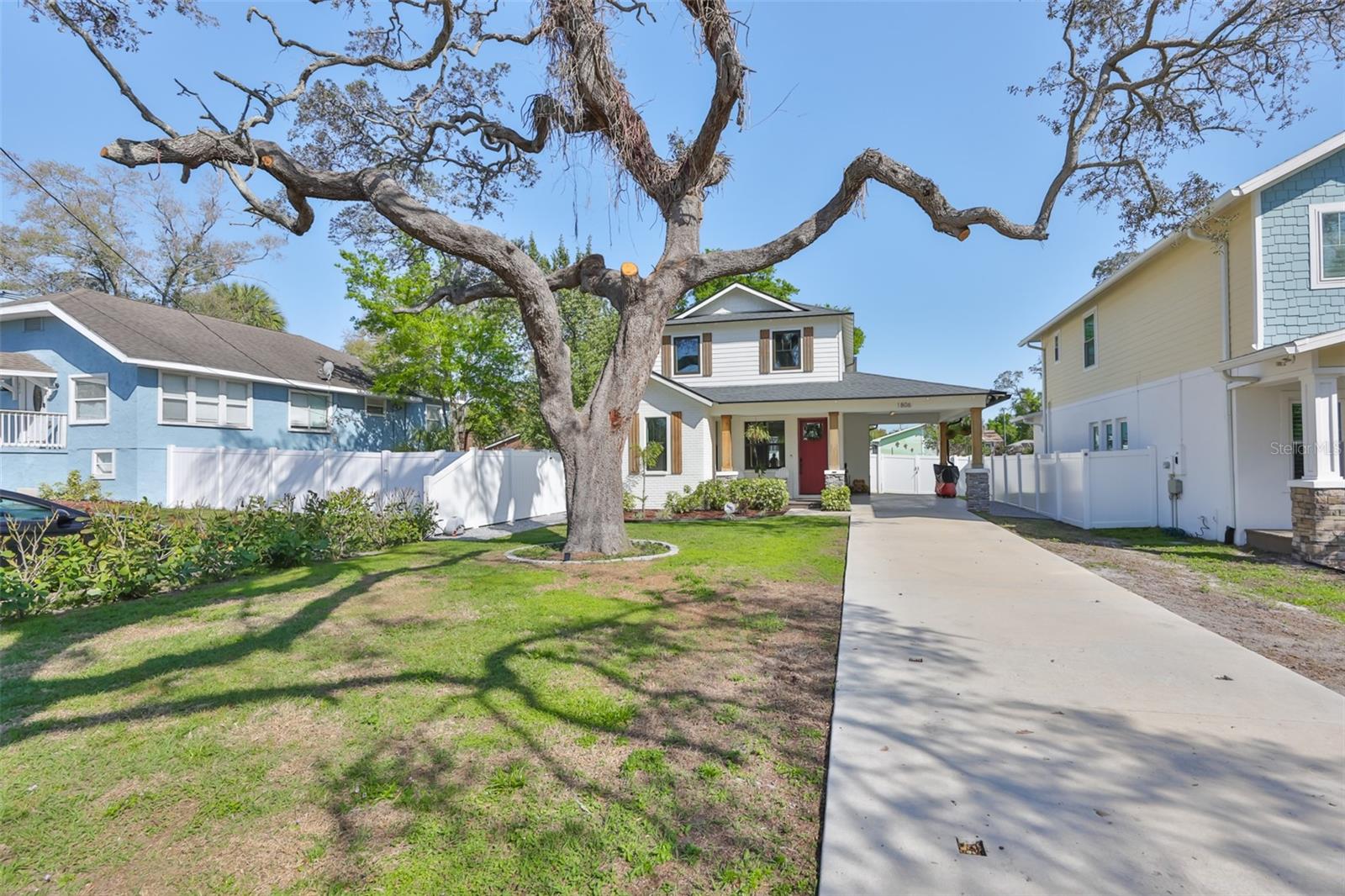 Image 45 of 49 For 1806 Caracas Street