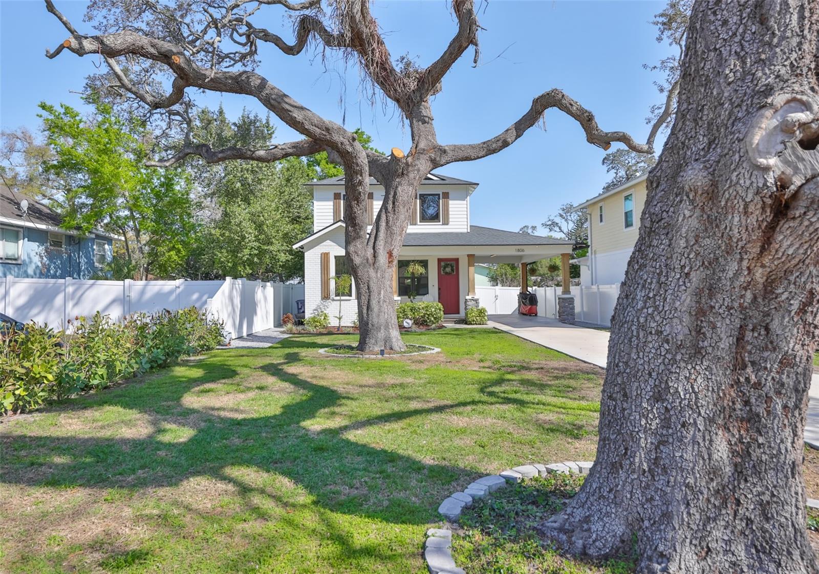 Image 46 of 49 For 1806 Caracas Street