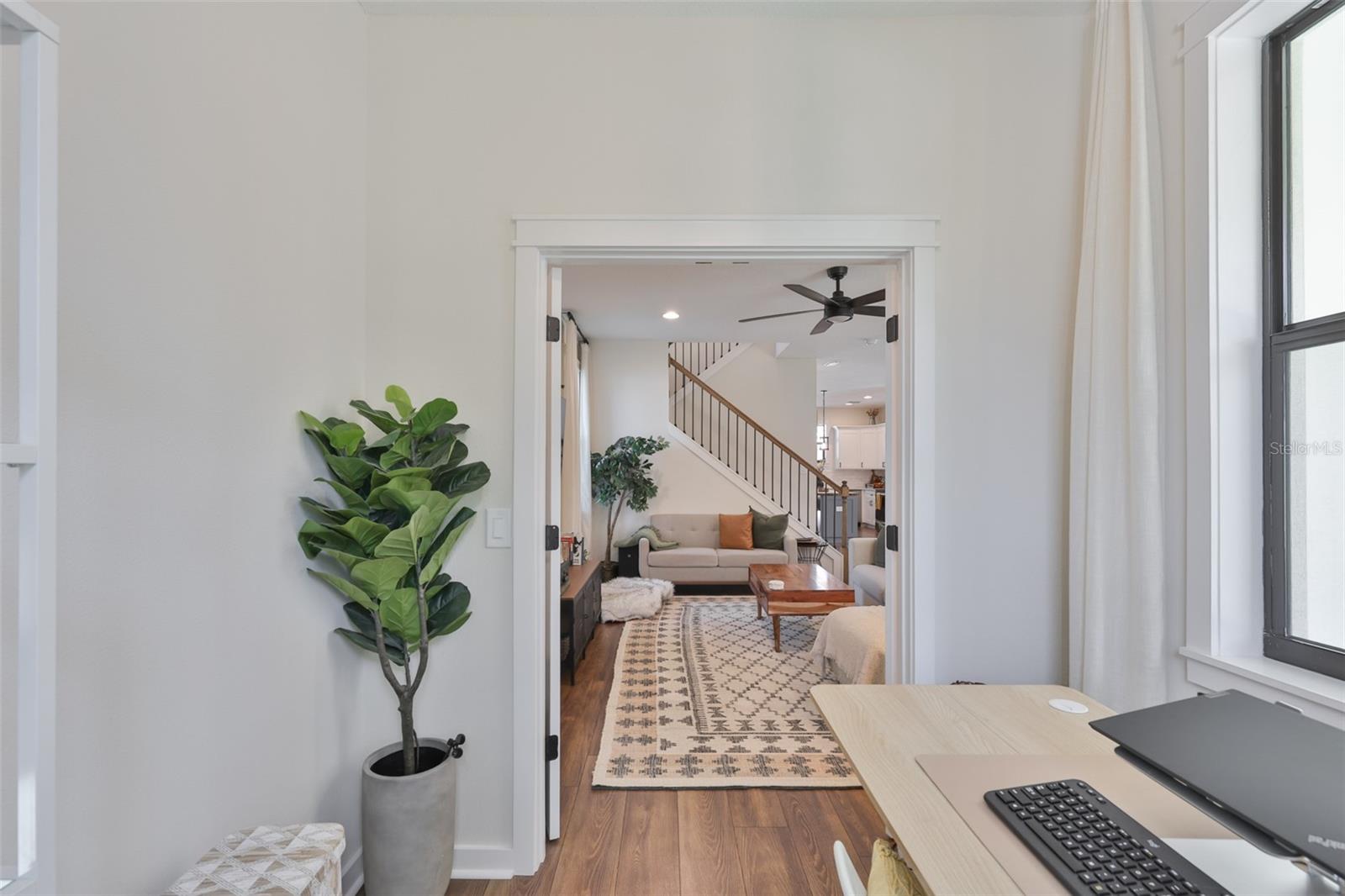 Image 8 of 49 For 1806 Caracas Street