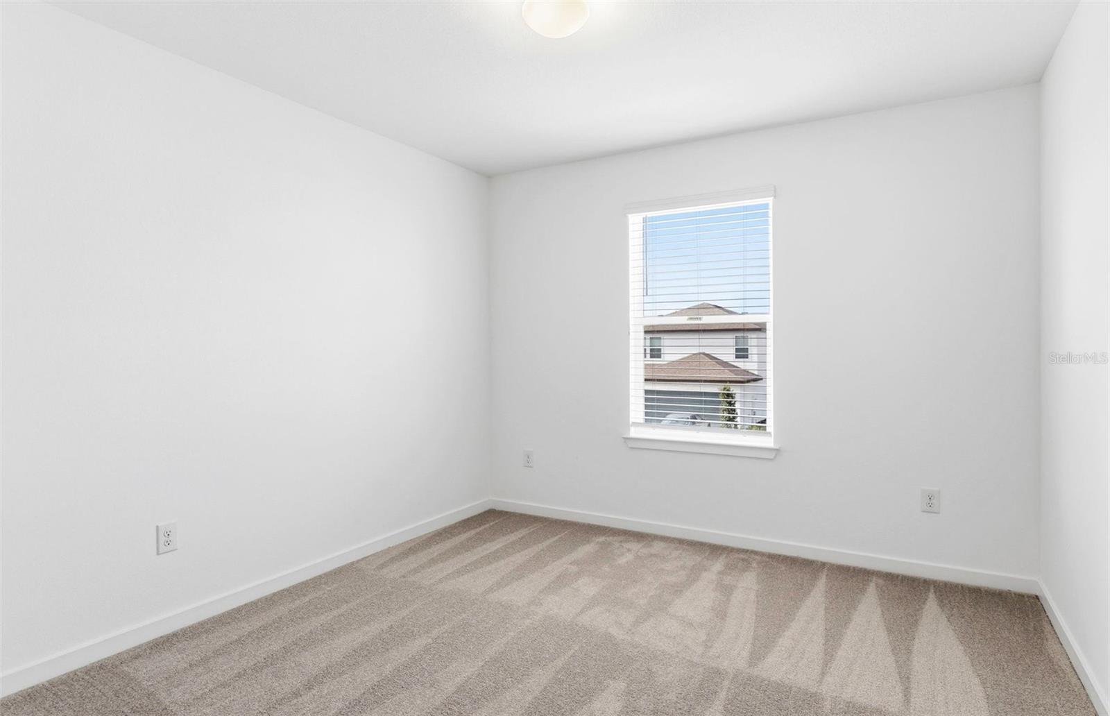 Image 15 of 19 For 10419 Hidden Banks Glen