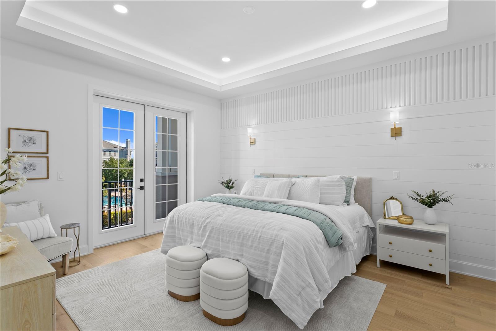 Image 12 of 38 For 440 Gilman Place N