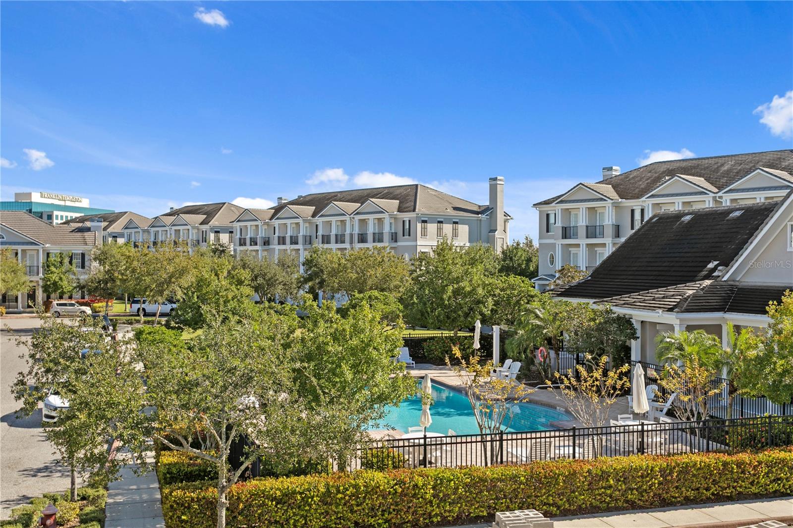 Image 30 of 38 For 440 Gilman Place N