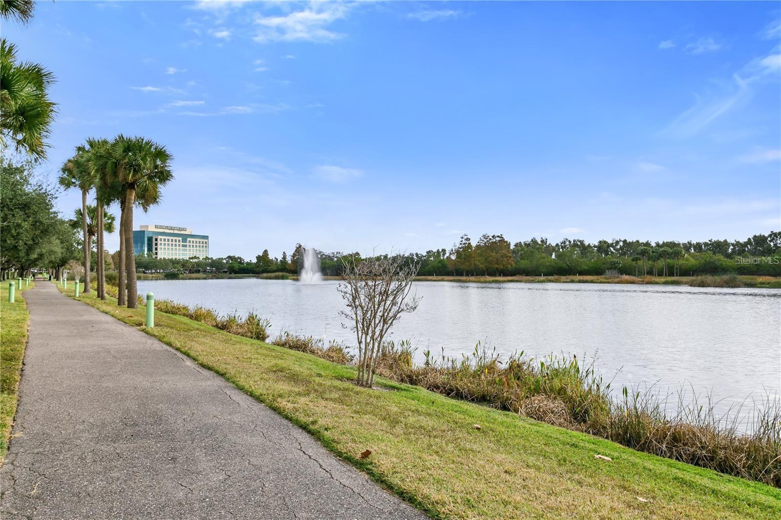 Image 32 of 38 For 440 Gilman Place N