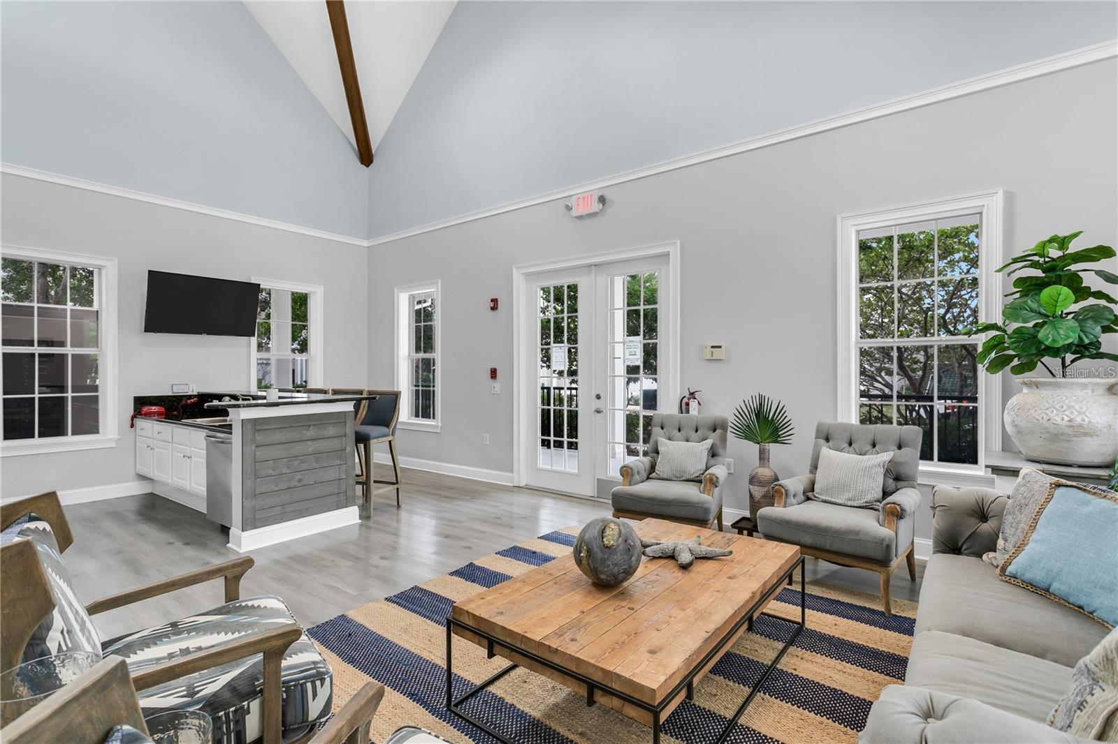 Image 35 of 38 For 440 Gilman Place N