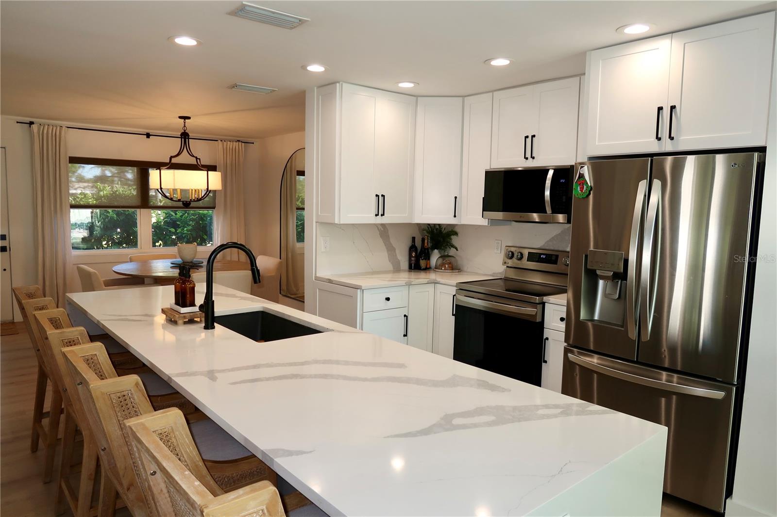 Image 10 of 31 For 9484 Treasure Lane Ne