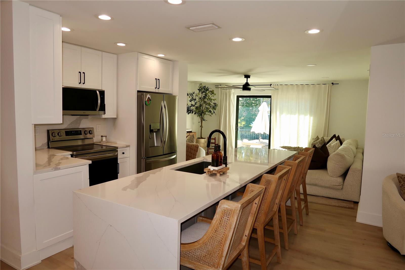 Image 11 of 31 For 9484 Treasure Lane Ne