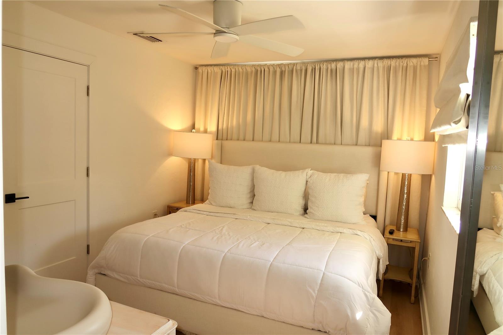 Image 18 of 31 For 9484 Treasure Lane Ne