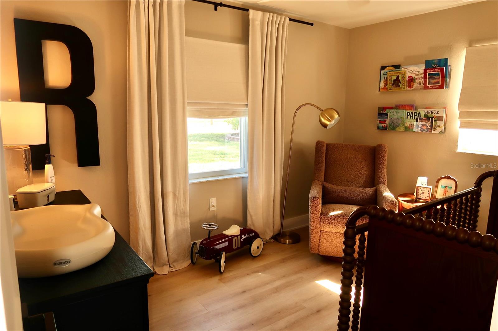 Image 21 of 31 For 9484 Treasure Lane Ne