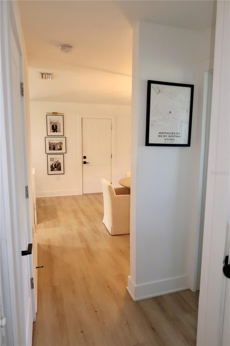 Image 27 of 31 For 9484 Treasure Lane Ne