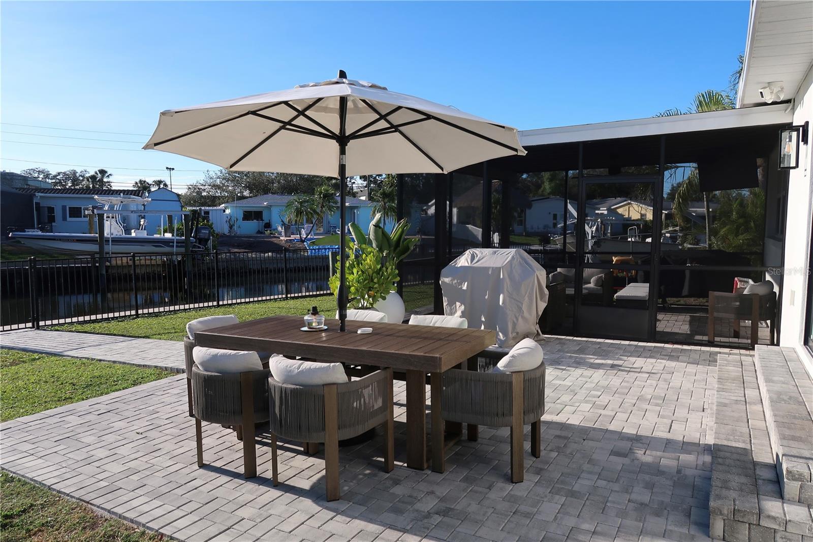 Image 4 of 31 For 9484 Treasure Lane Ne