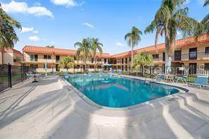 Image 16 of 18 For 10365 Paradise Boulevard 10