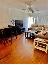 Image 6 of 18 For 10365 Paradise Boulevard 10