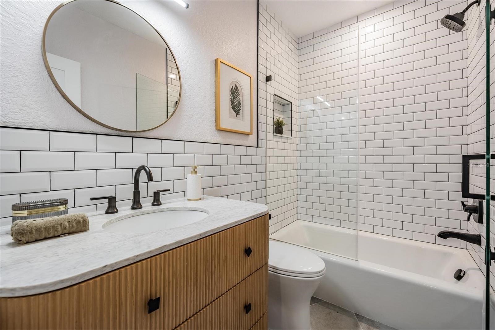 Image 18 of 41 For 5003 Neptune Way