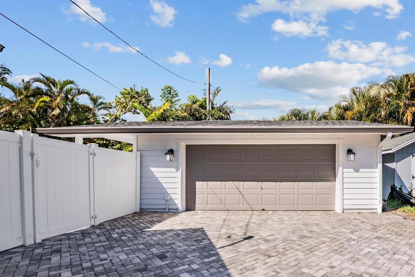 Image 24 of 41 For 5003 Neptune Way