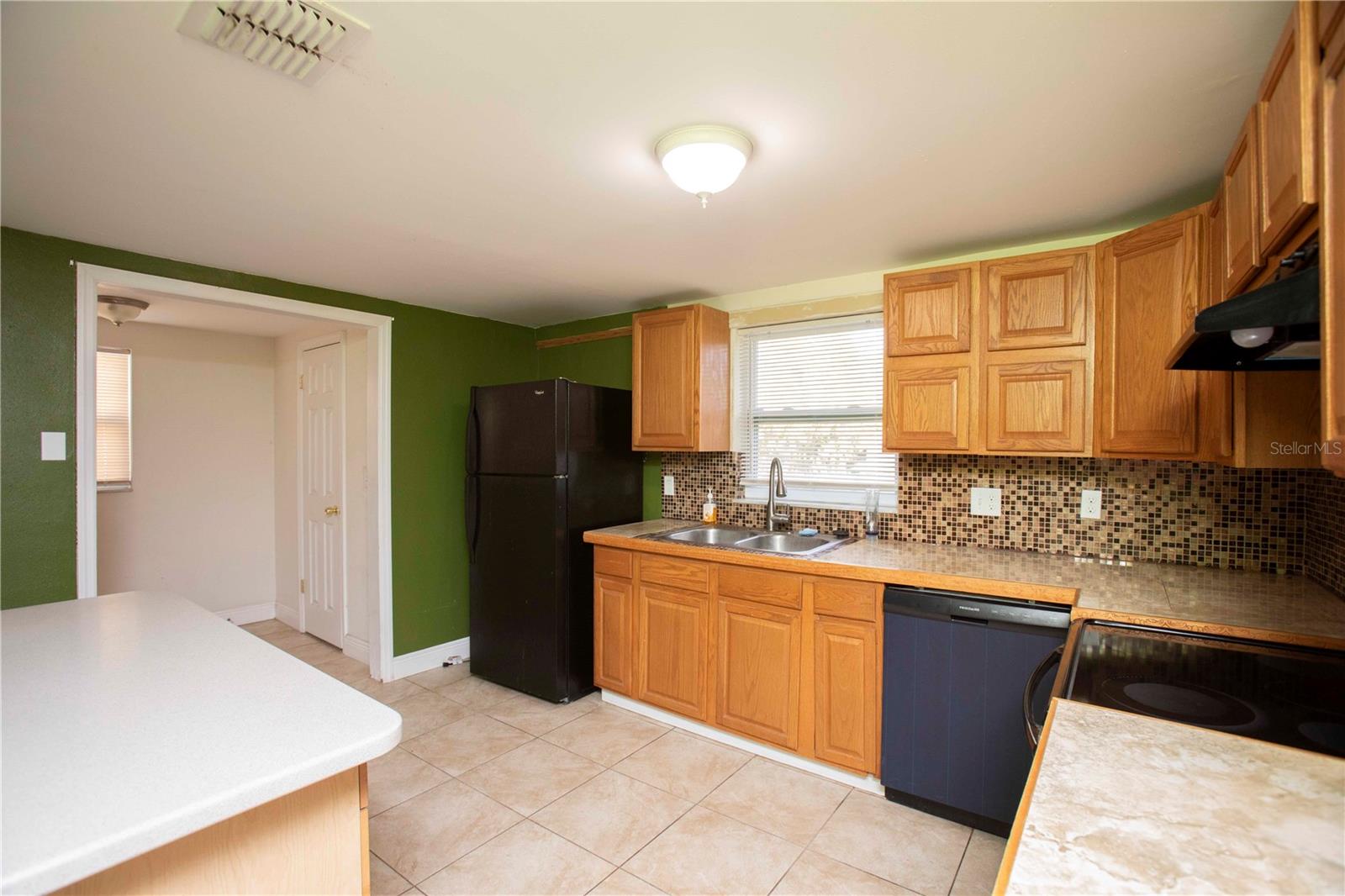 Image 10 of 23 For 11214 Linden Lane