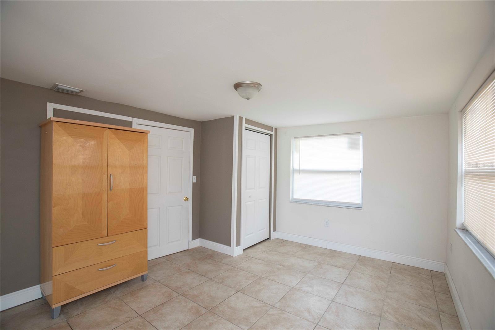 Image 14 of 23 For 11214 Linden Lane