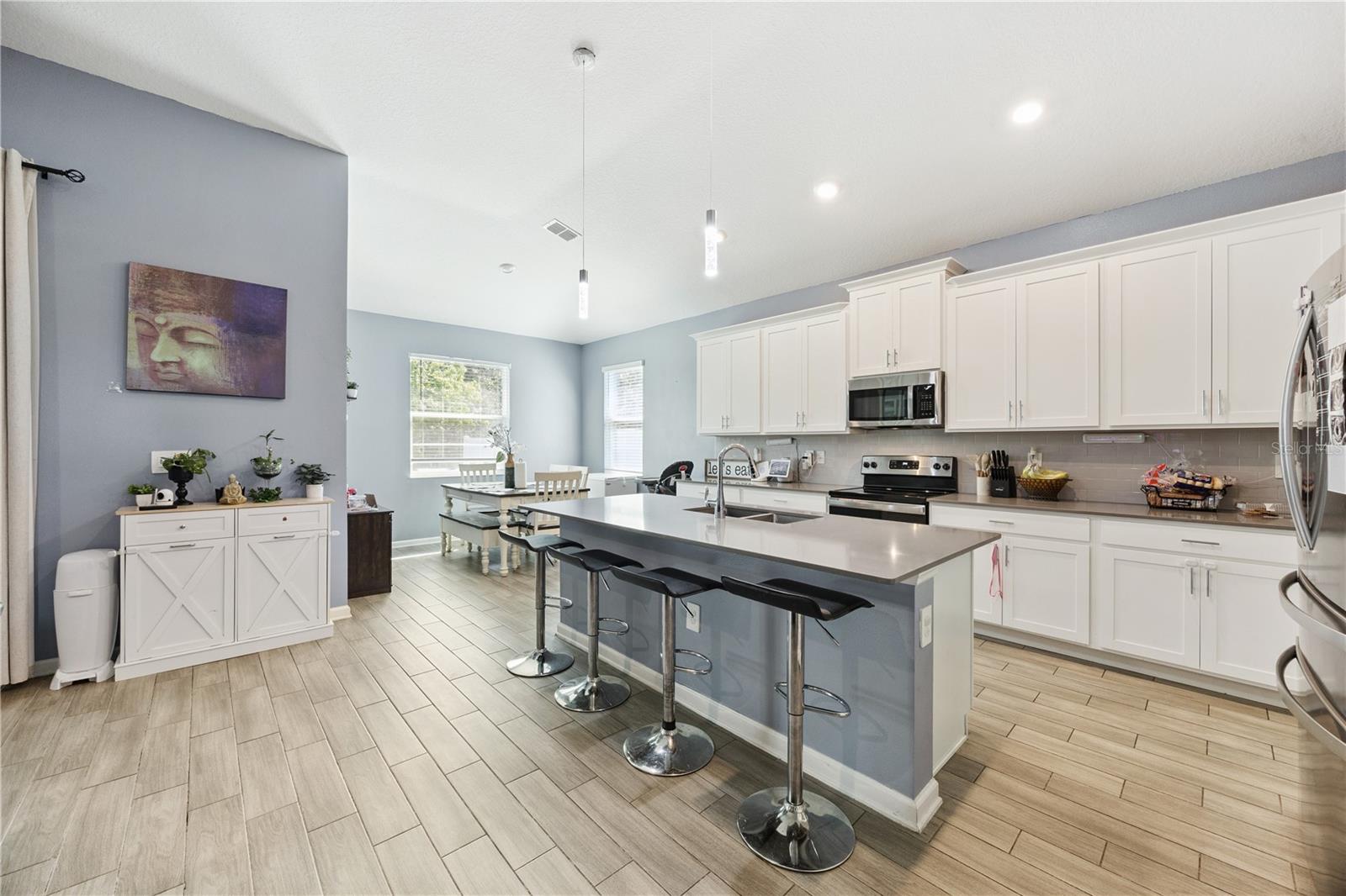 Image 16 of 50 For 6282 Lakepine Street