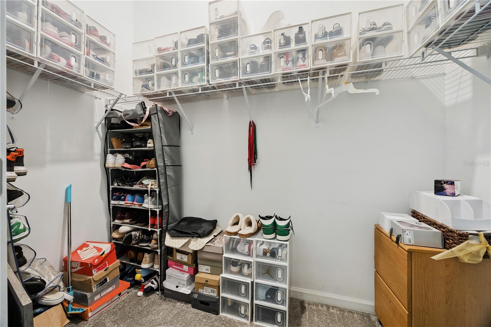 Image 26 of 50 For 6282 Lakepine Street