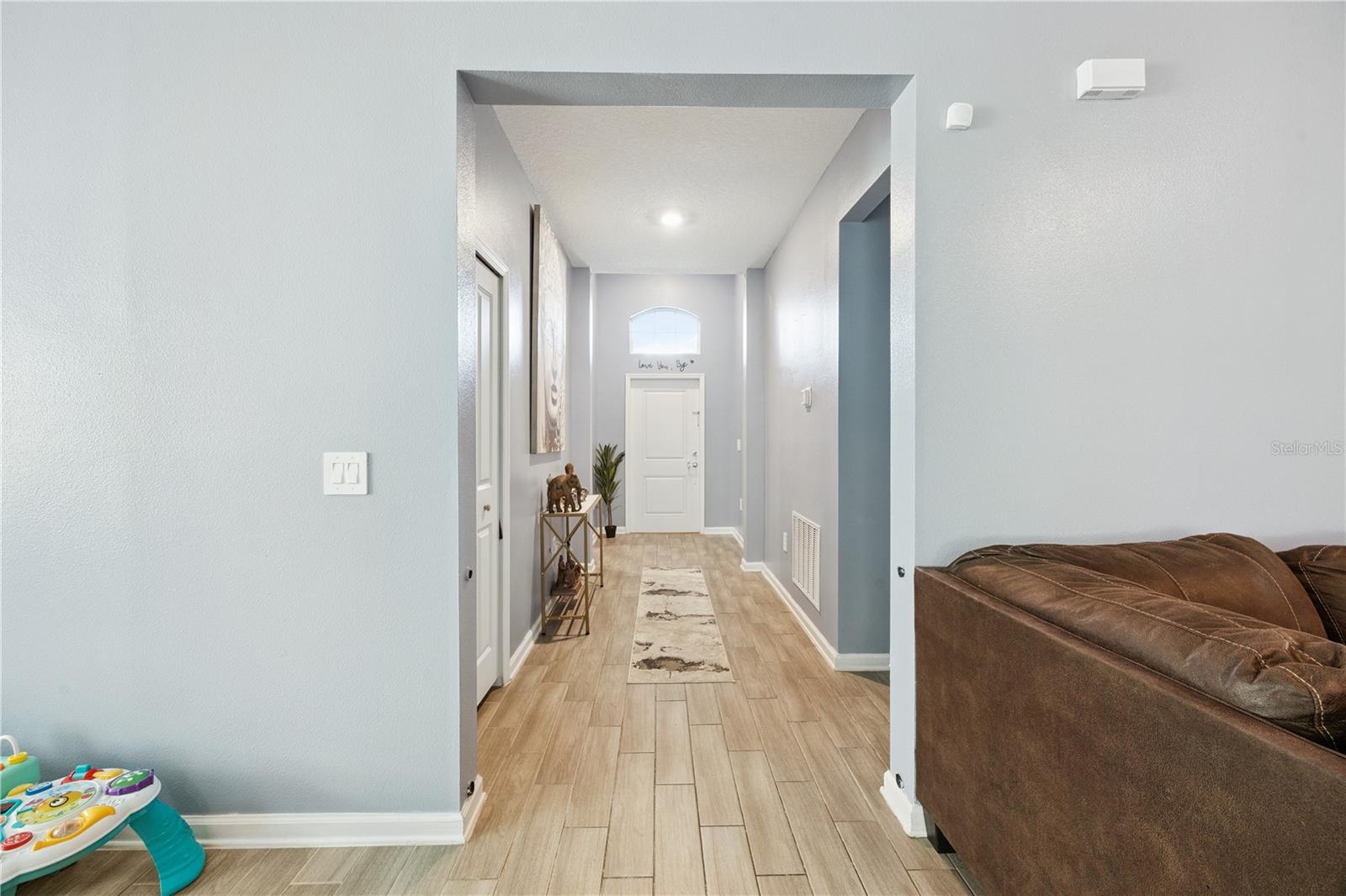 Image 5 of 50 For 6282 Lakepine Street