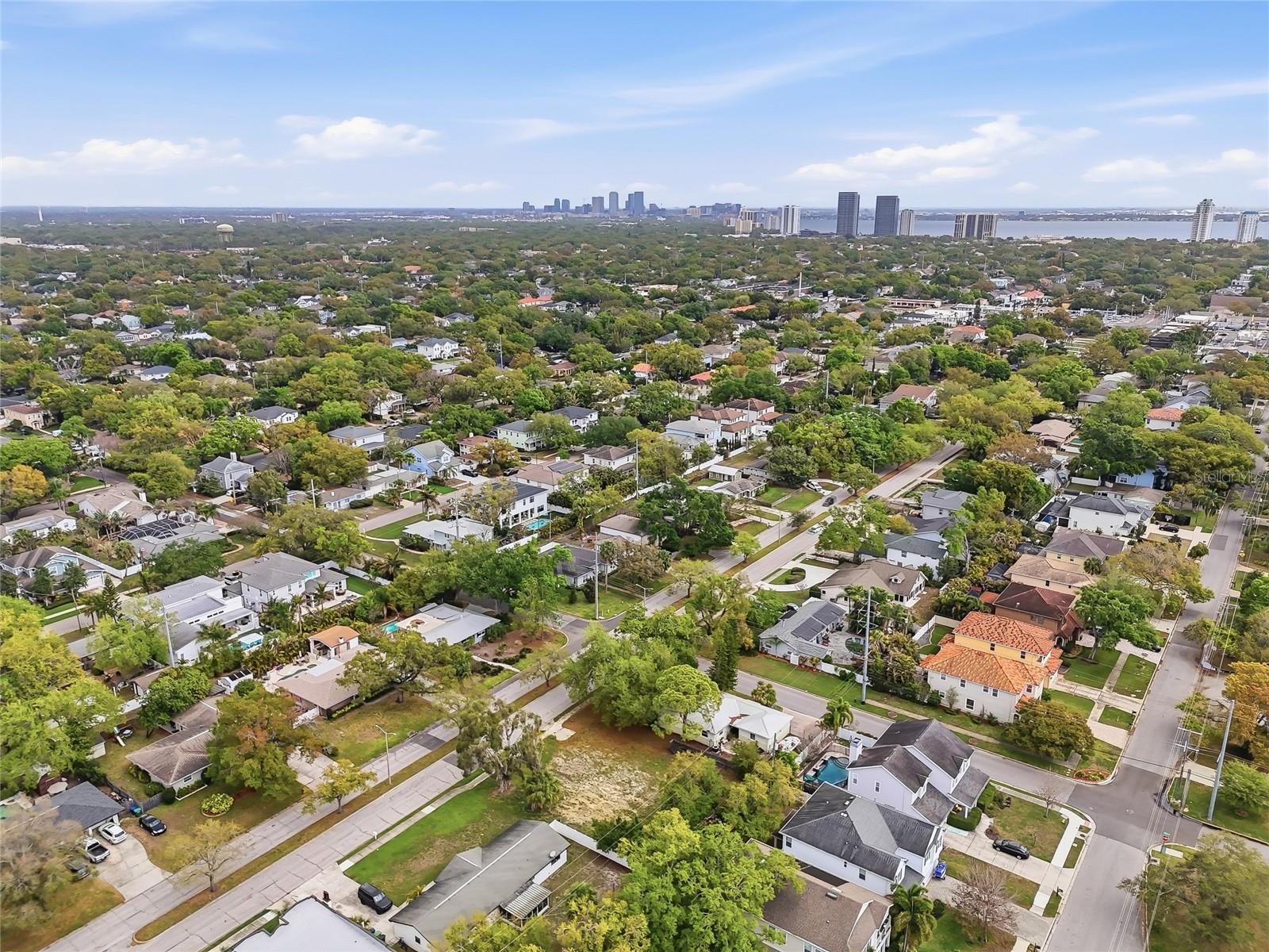 Image 12 of 37 For 4104 El Prado Boulevard