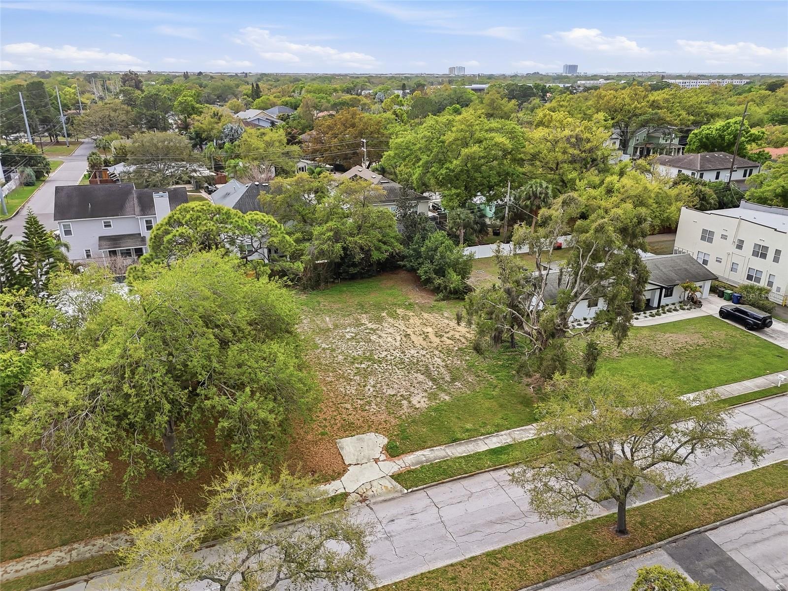 Image 34 of 37 For 4104 El Prado Boulevard