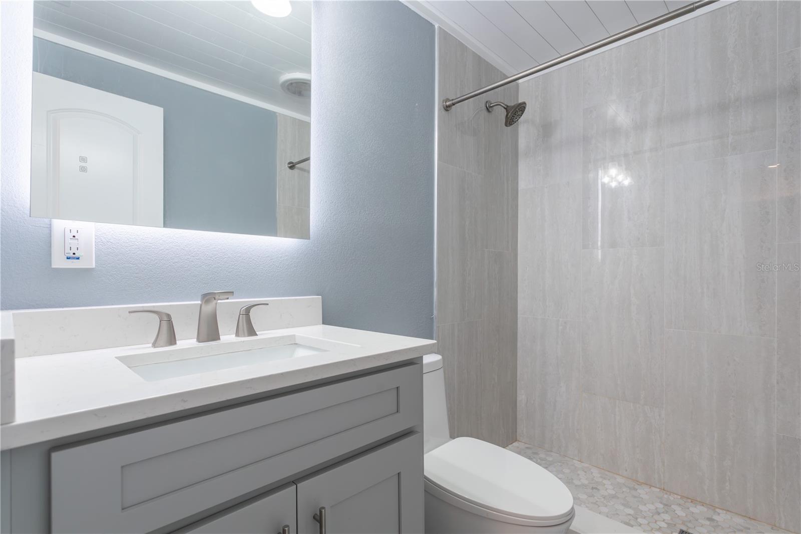 Image 34 of 79 For 2021 Valley Drive