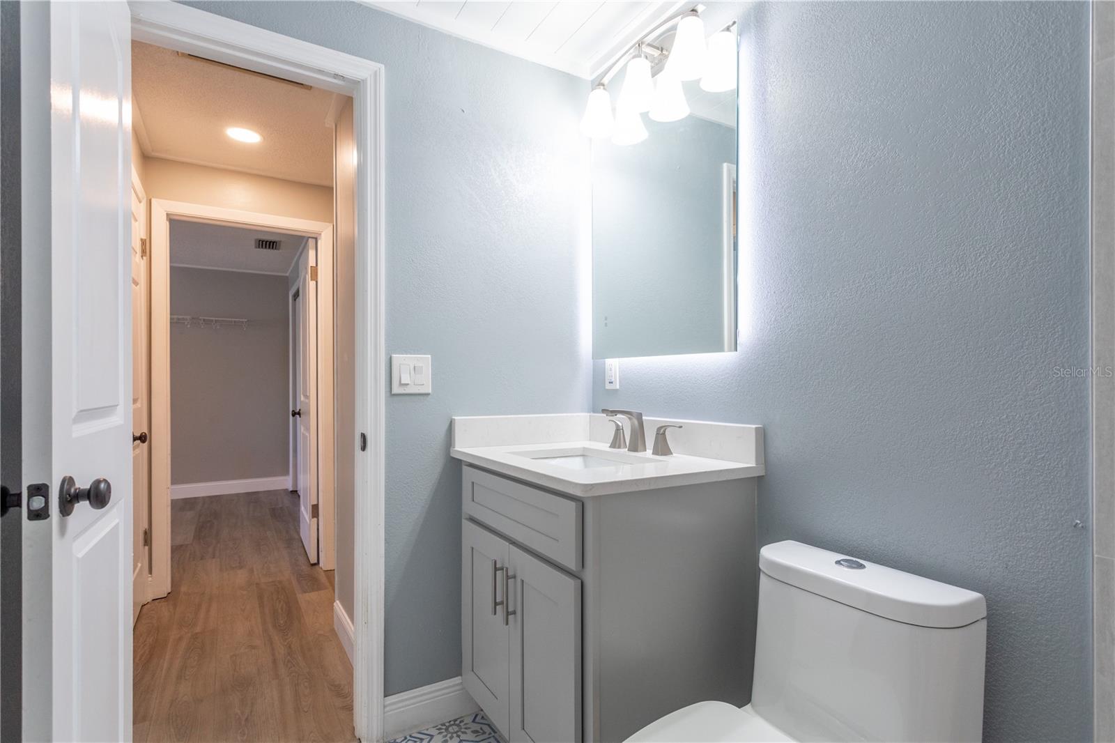 Image 35 of 79 For 2021 Valley Drive