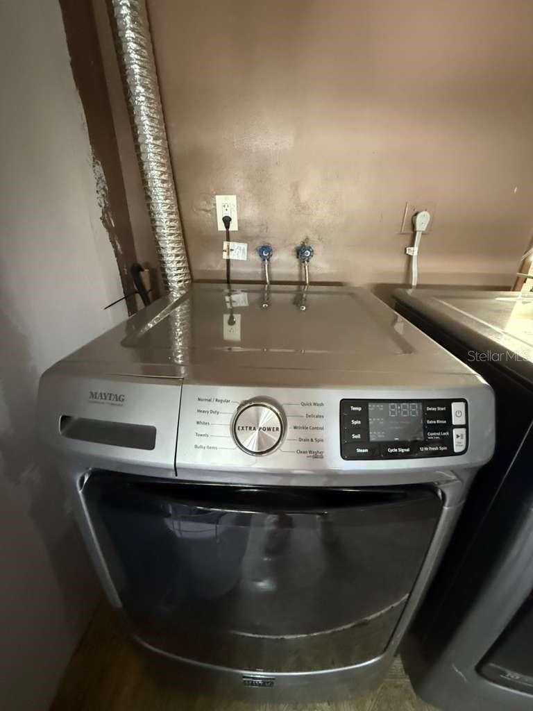 Image 51 of 79 For 2021 Valley Drive