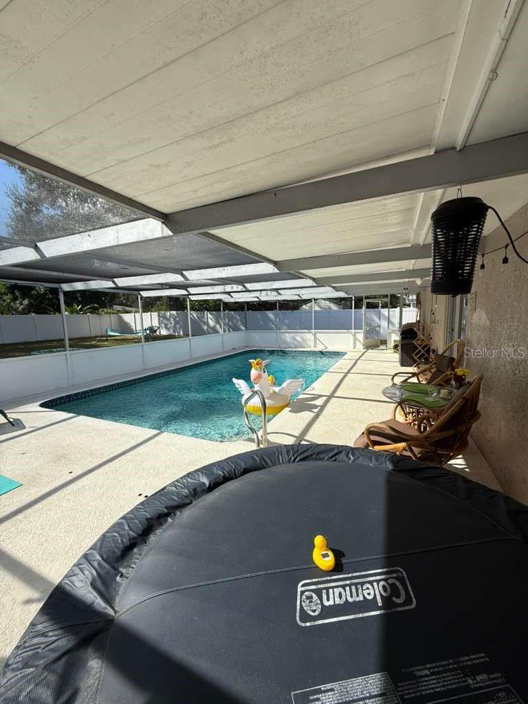 Image 57 of 79 For 2021 Valley Drive