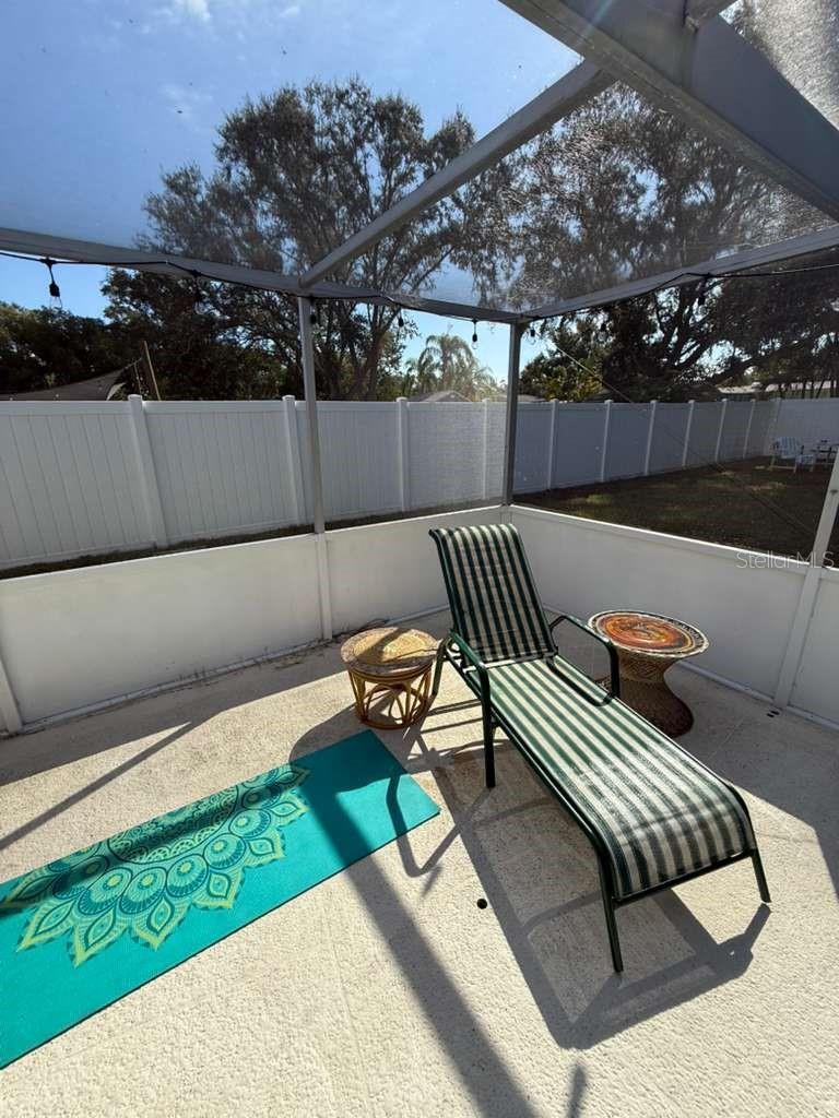 Image 58 of 79 For 2021 Valley Drive