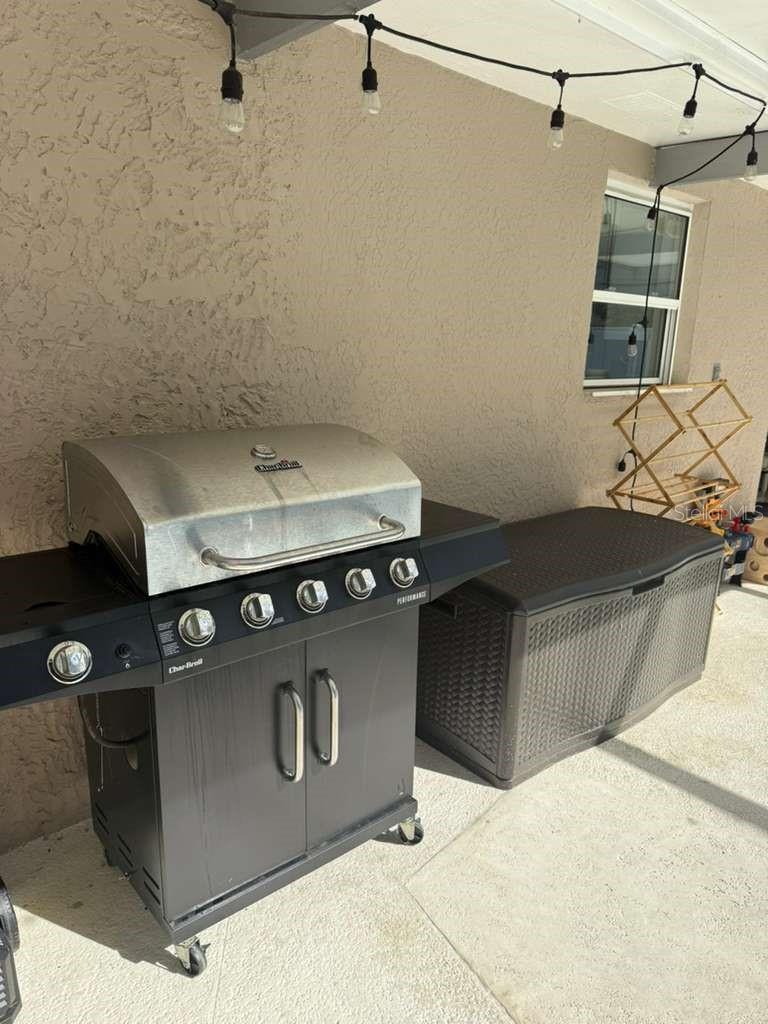 Image 59 of 79 For 2021 Valley Drive