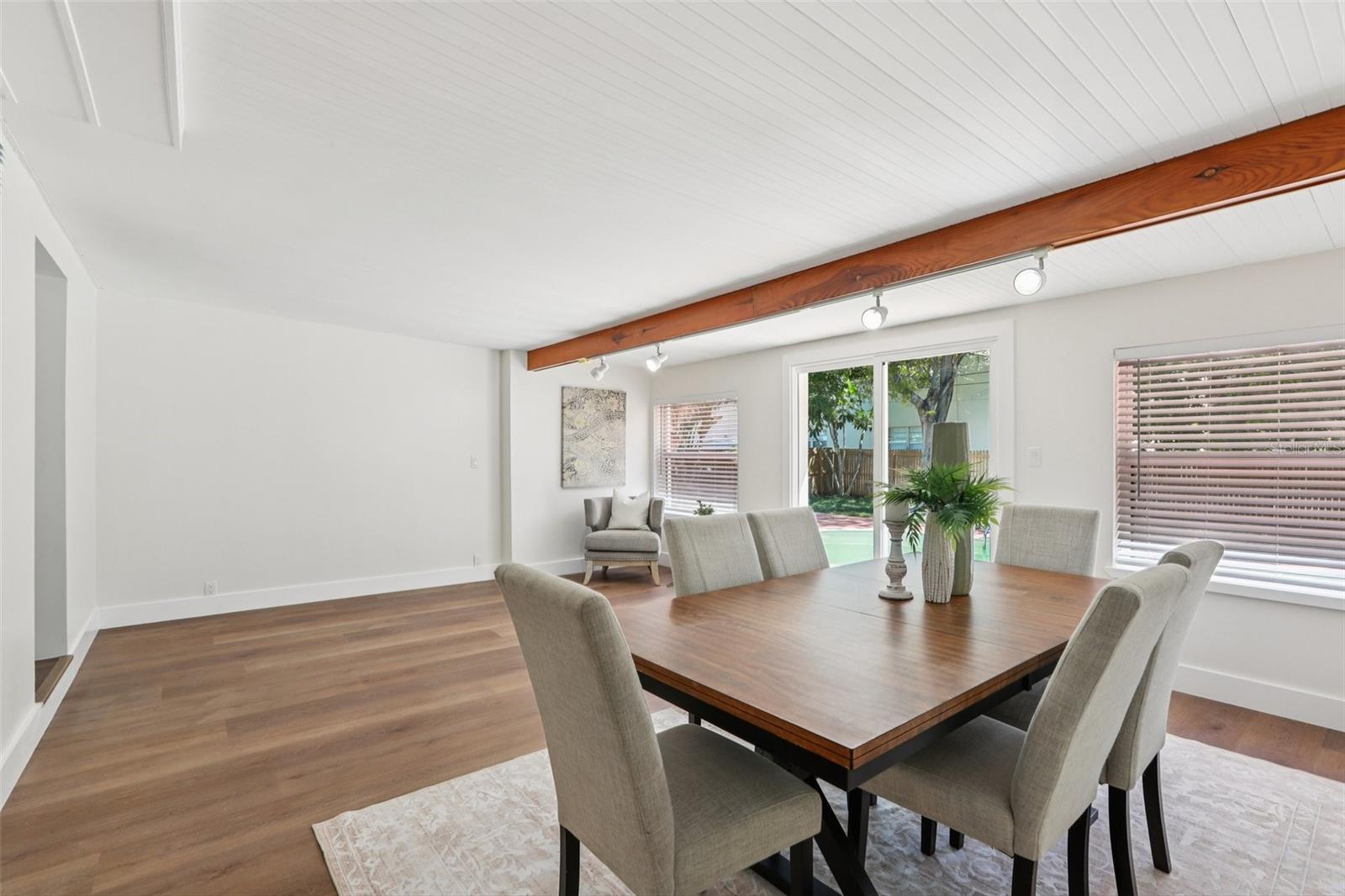 Image 16 of 73 For 5010 8th Ave N