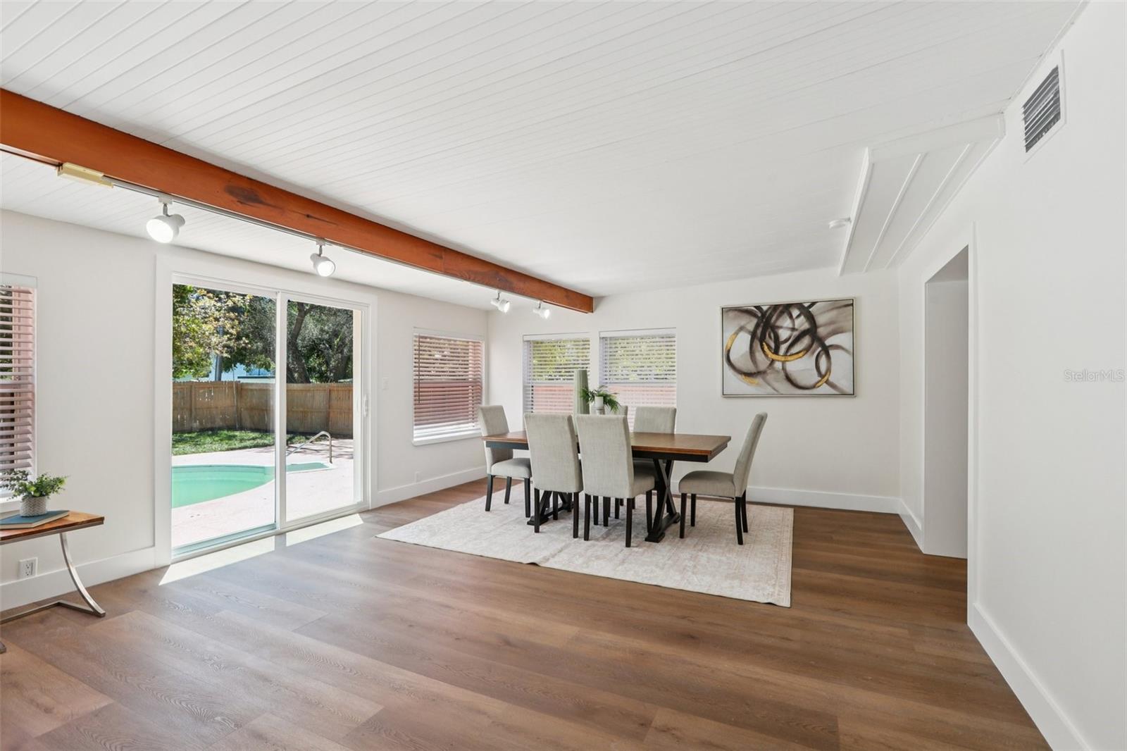 Image 18 of 73 For 5010 8th Ave N