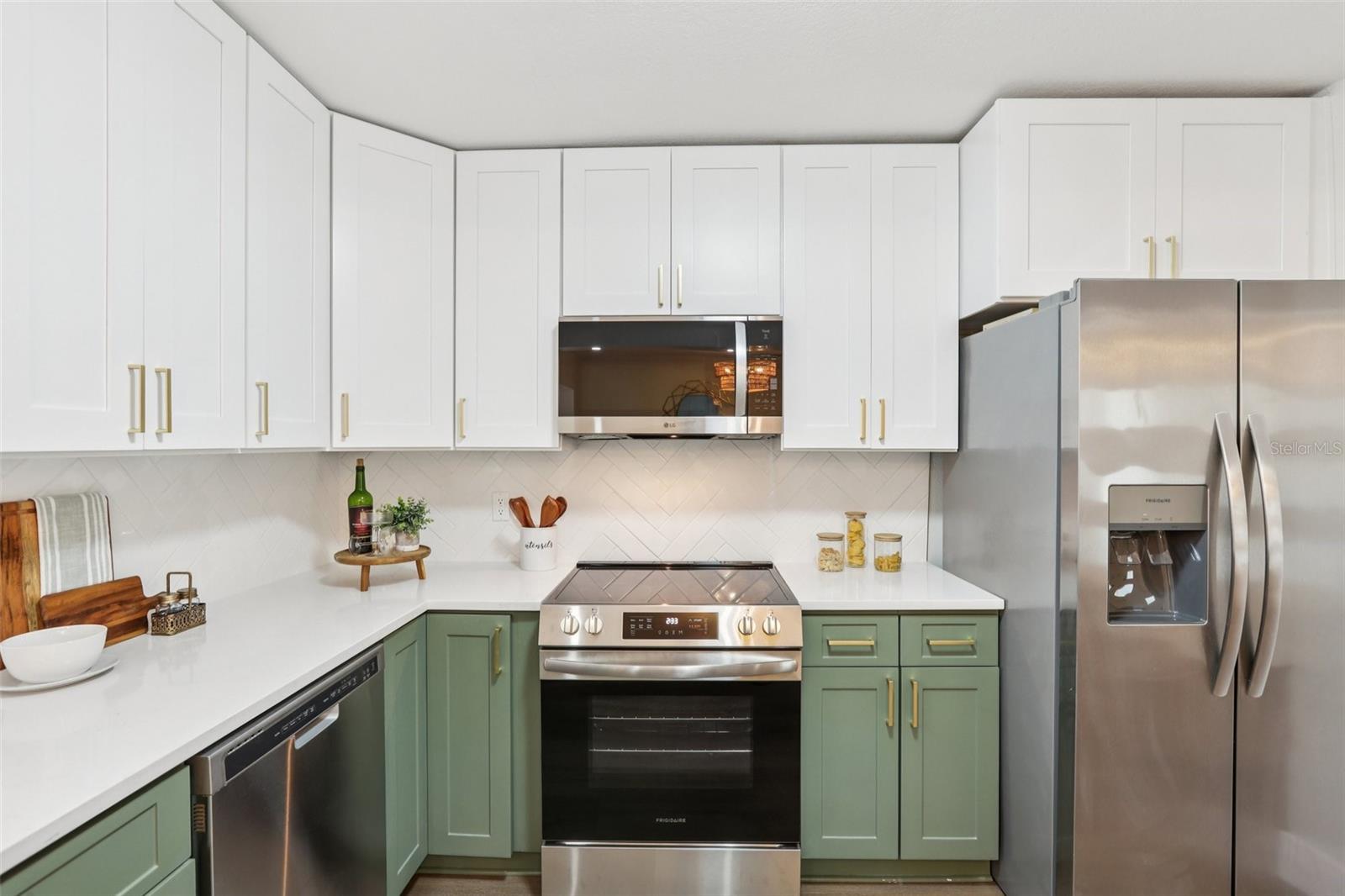 Image 23 of 73 For 5010 8th Ave N