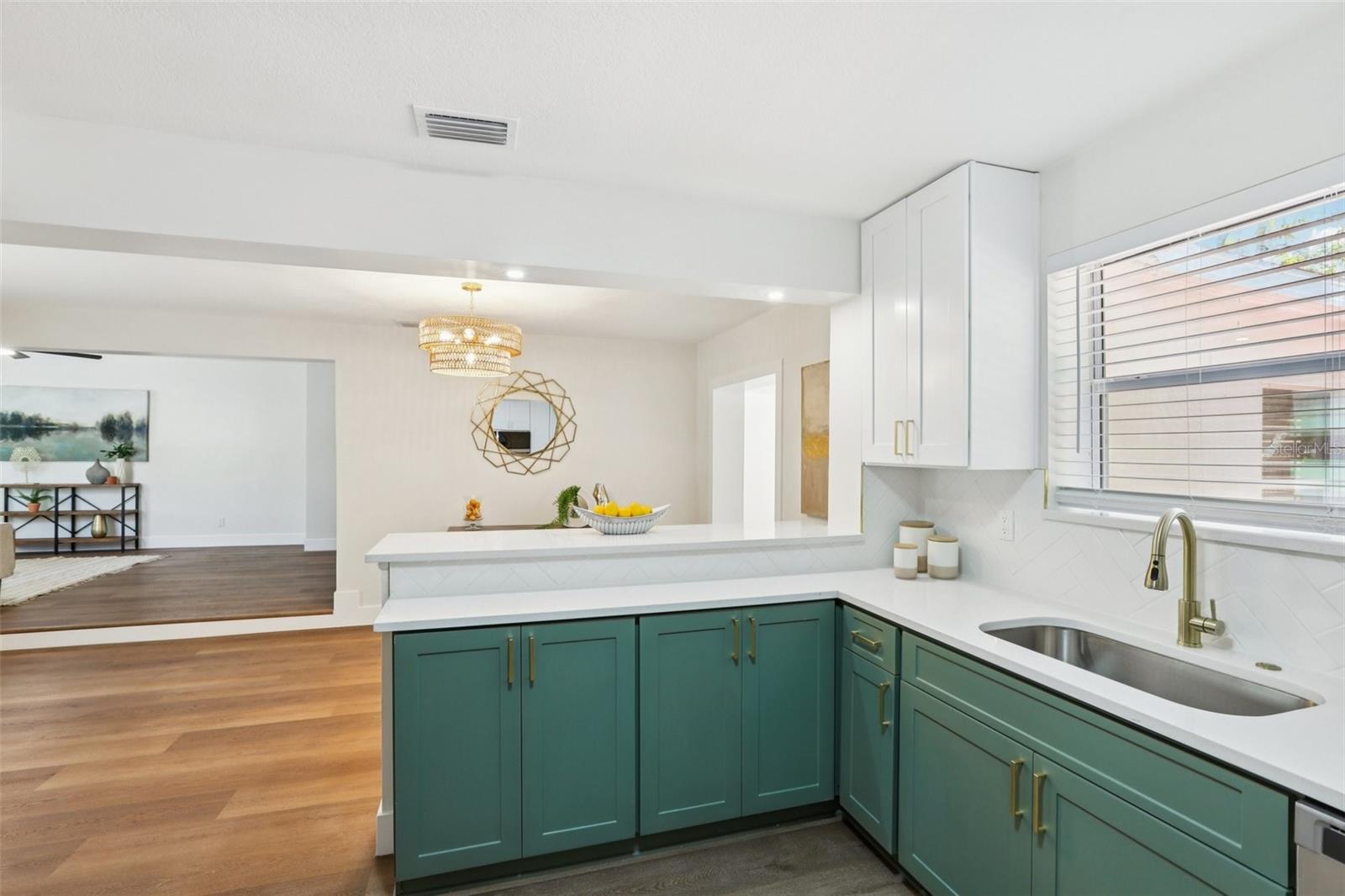 Image 24 of 73 For 5010 8th Ave N