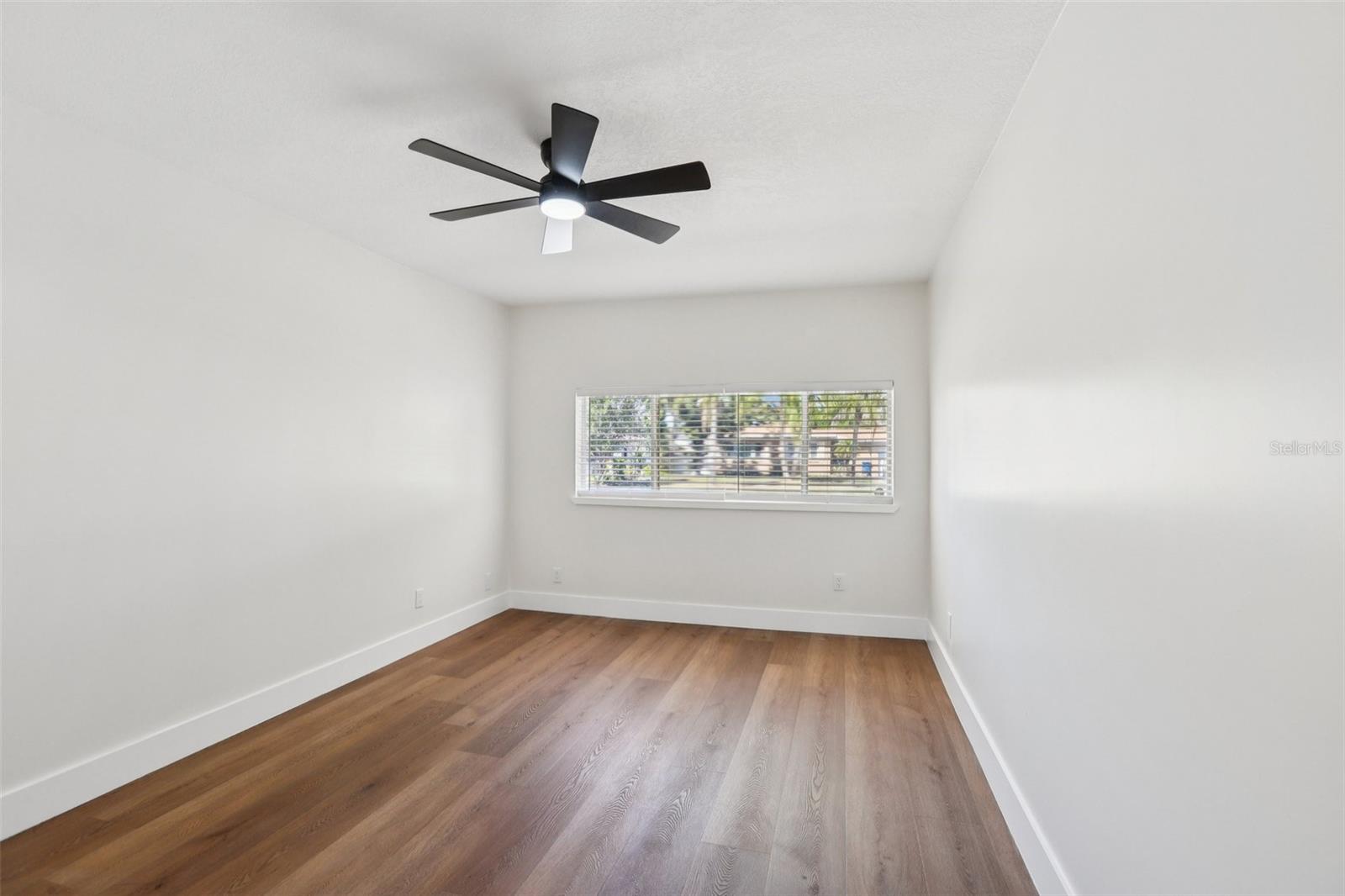 Image 26 of 73 For 5010 8th Ave N