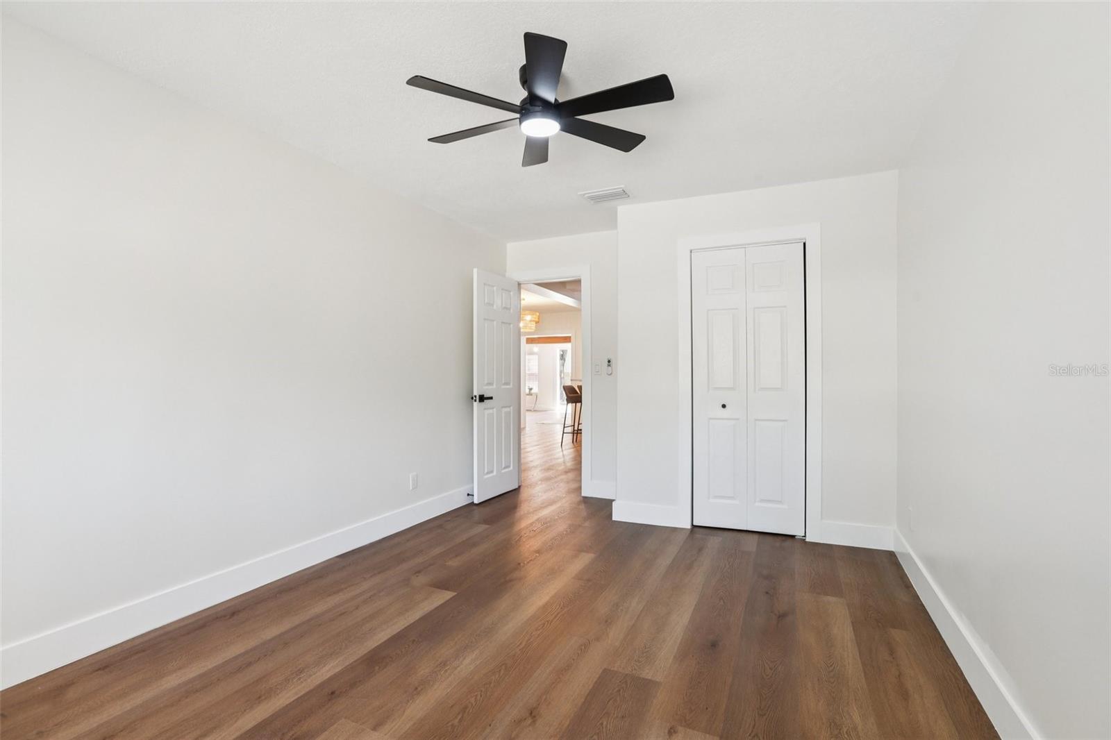 Image 27 of 73 For 5010 8th Ave N