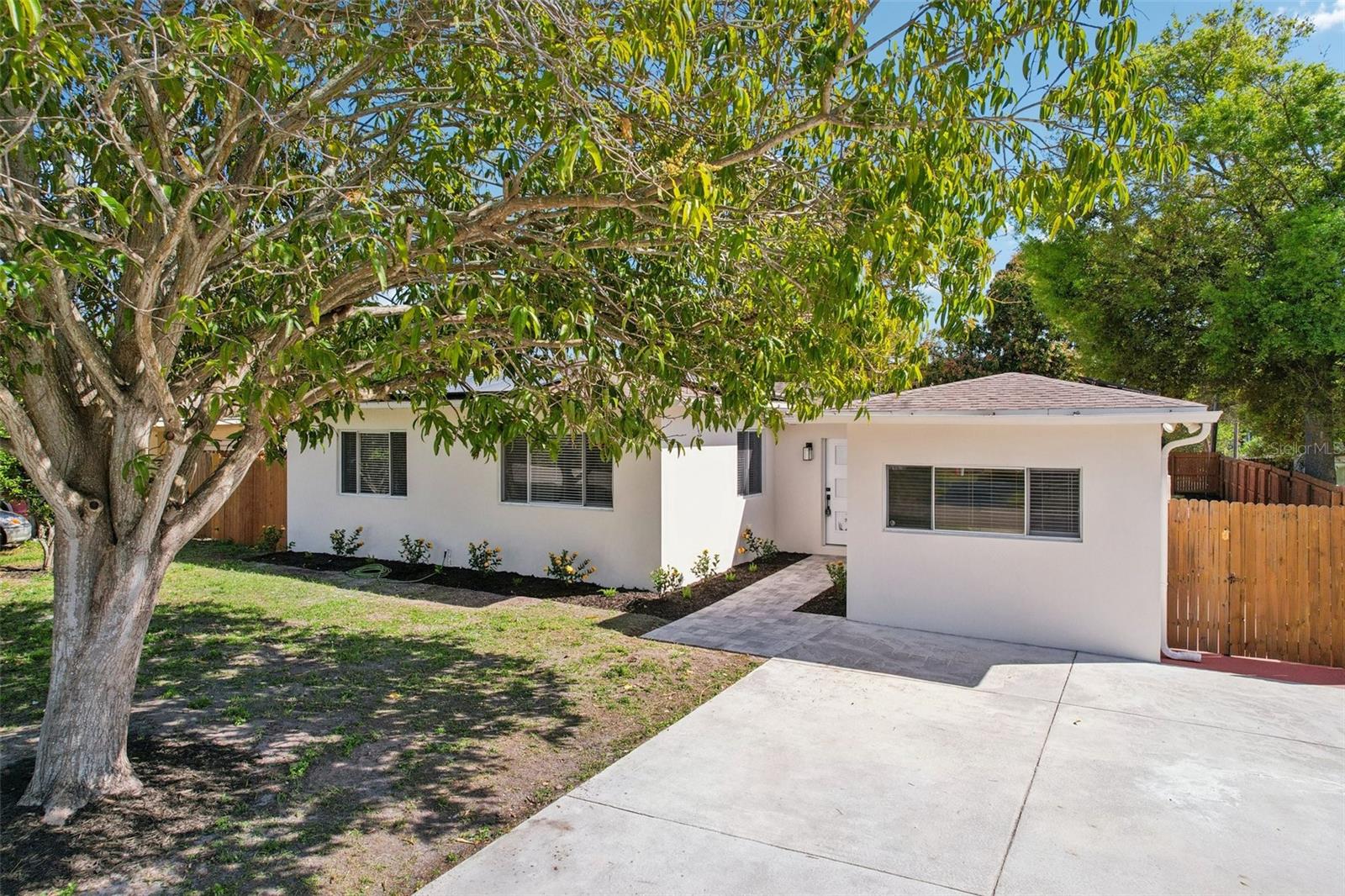 Image 3 of 73 For 5010 8th Ave N