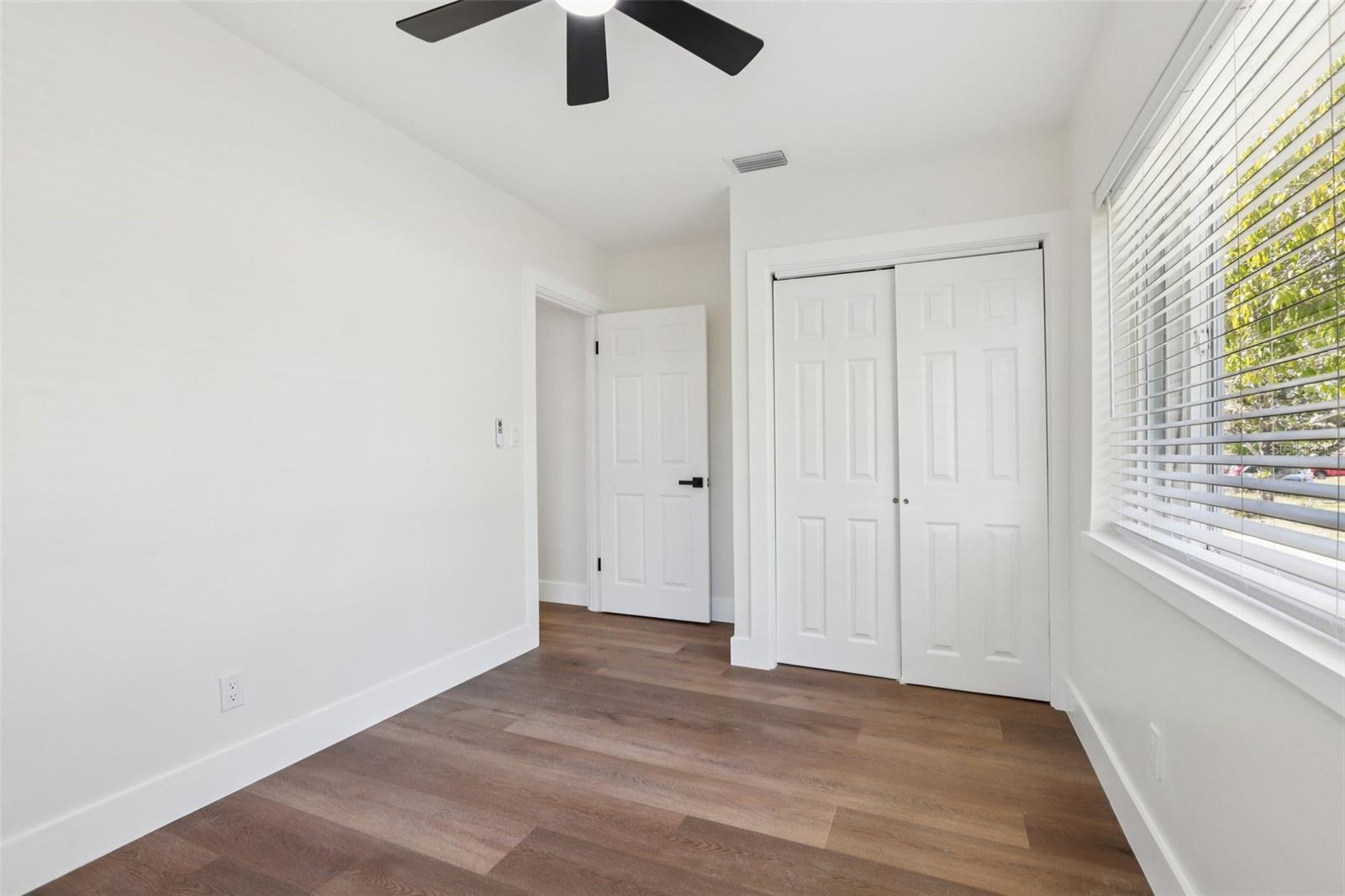 Image 37 of 73 For 5010 8th Ave N