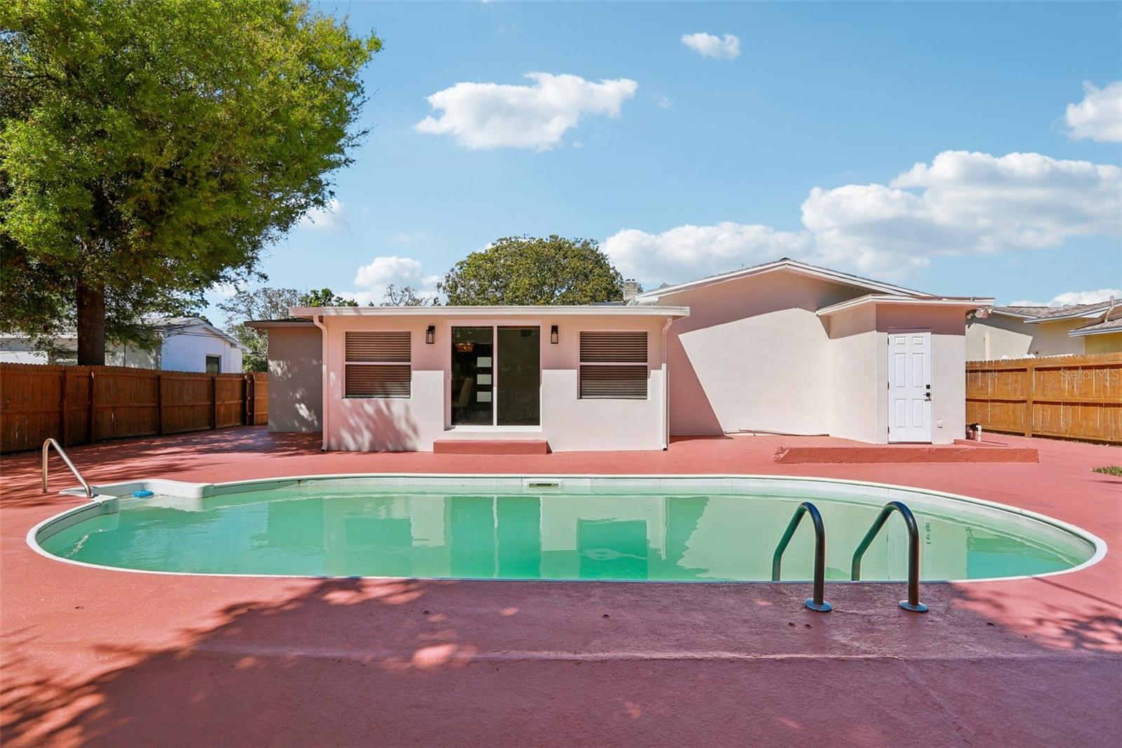 Image 49 of 73 For 5010 8th Ave N