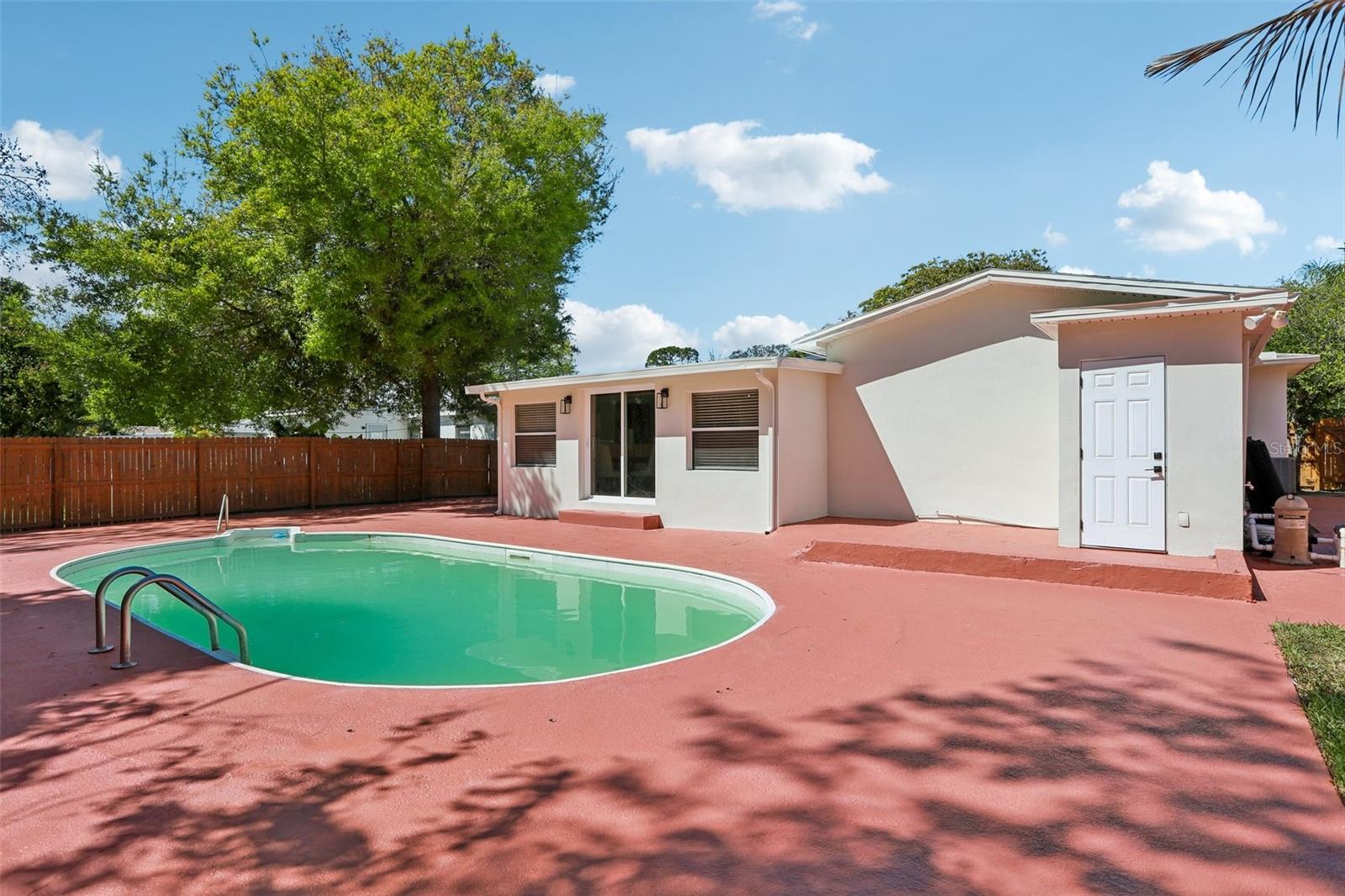 Image 50 of 73 For 5010 8th Ave N