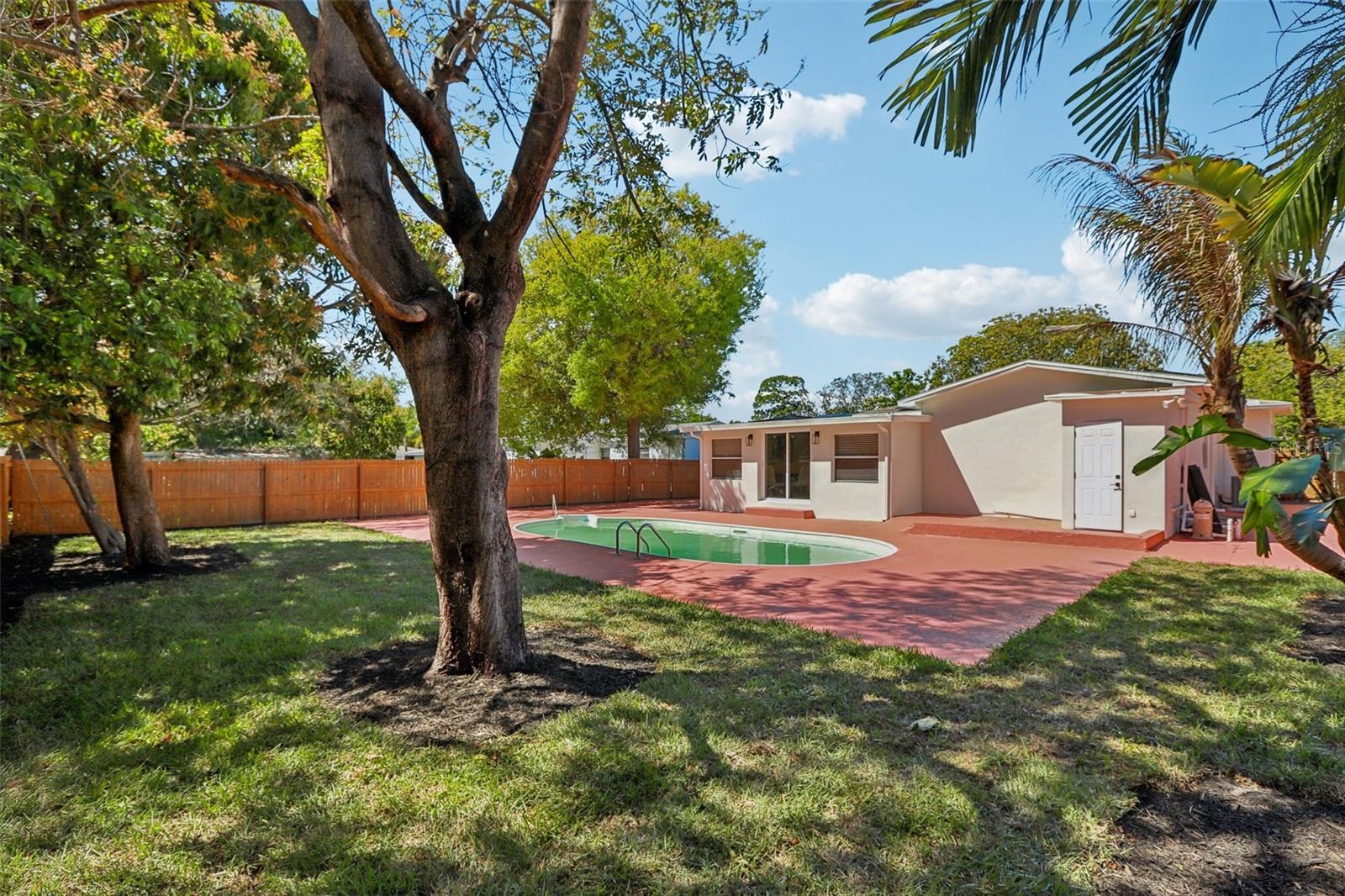 Image 51 of 73 For 5010 8th Ave N