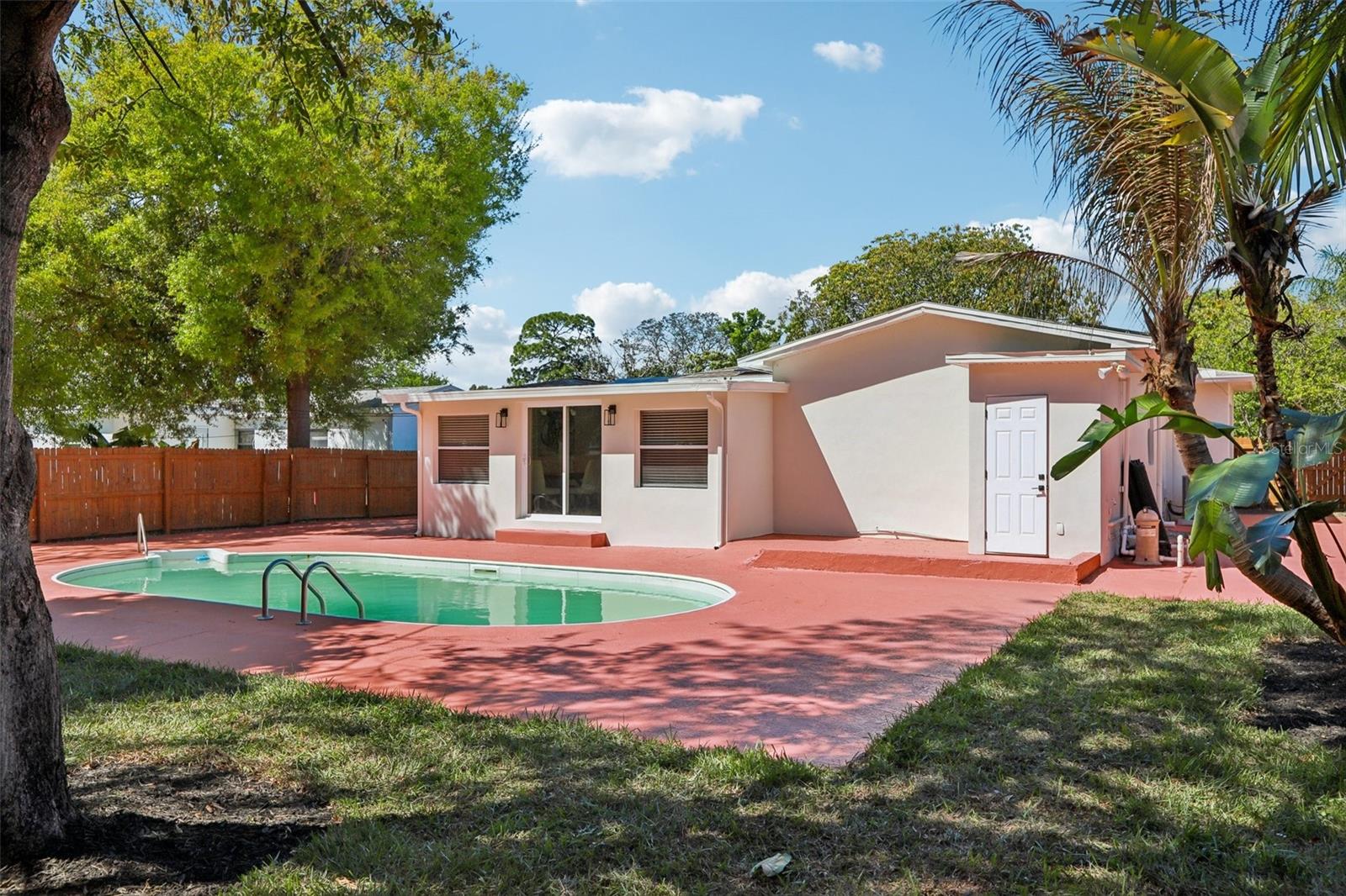 Image 52 of 73 For 5010 8th Ave N